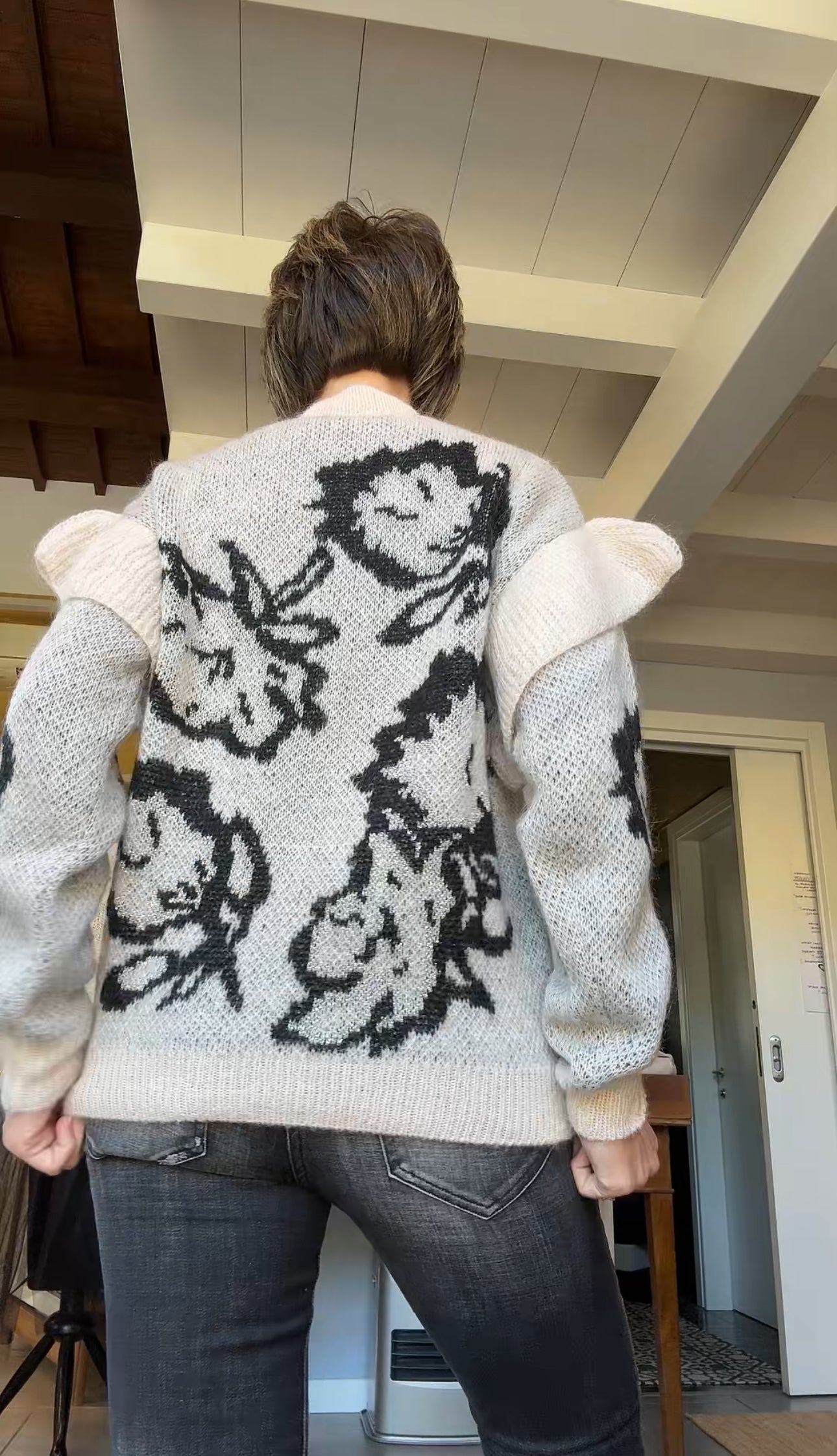 Maglione volant