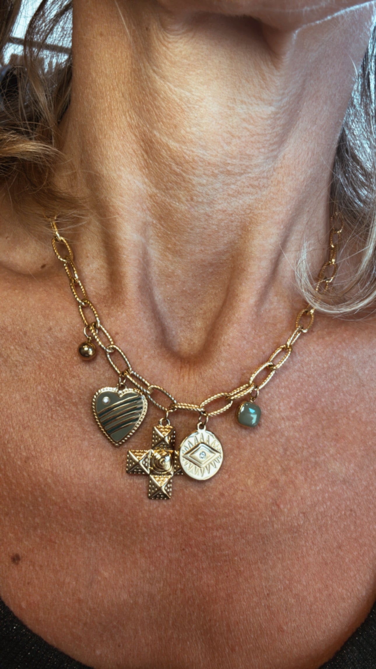 Collana DORA