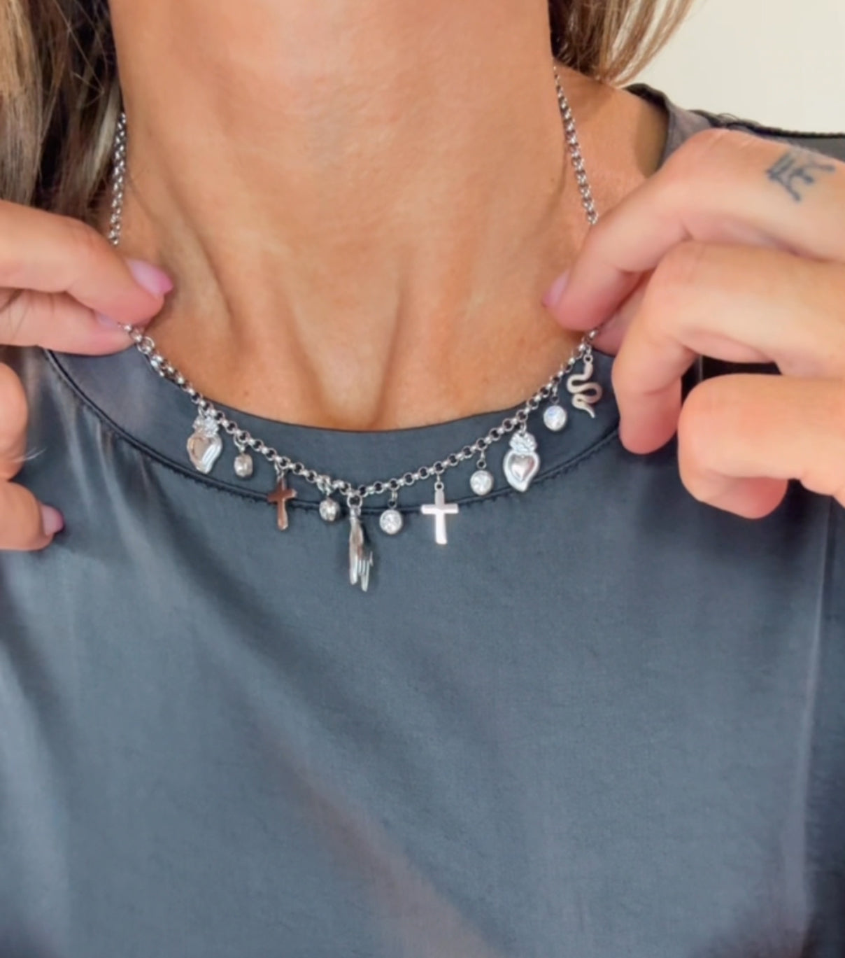 Collana AGATA