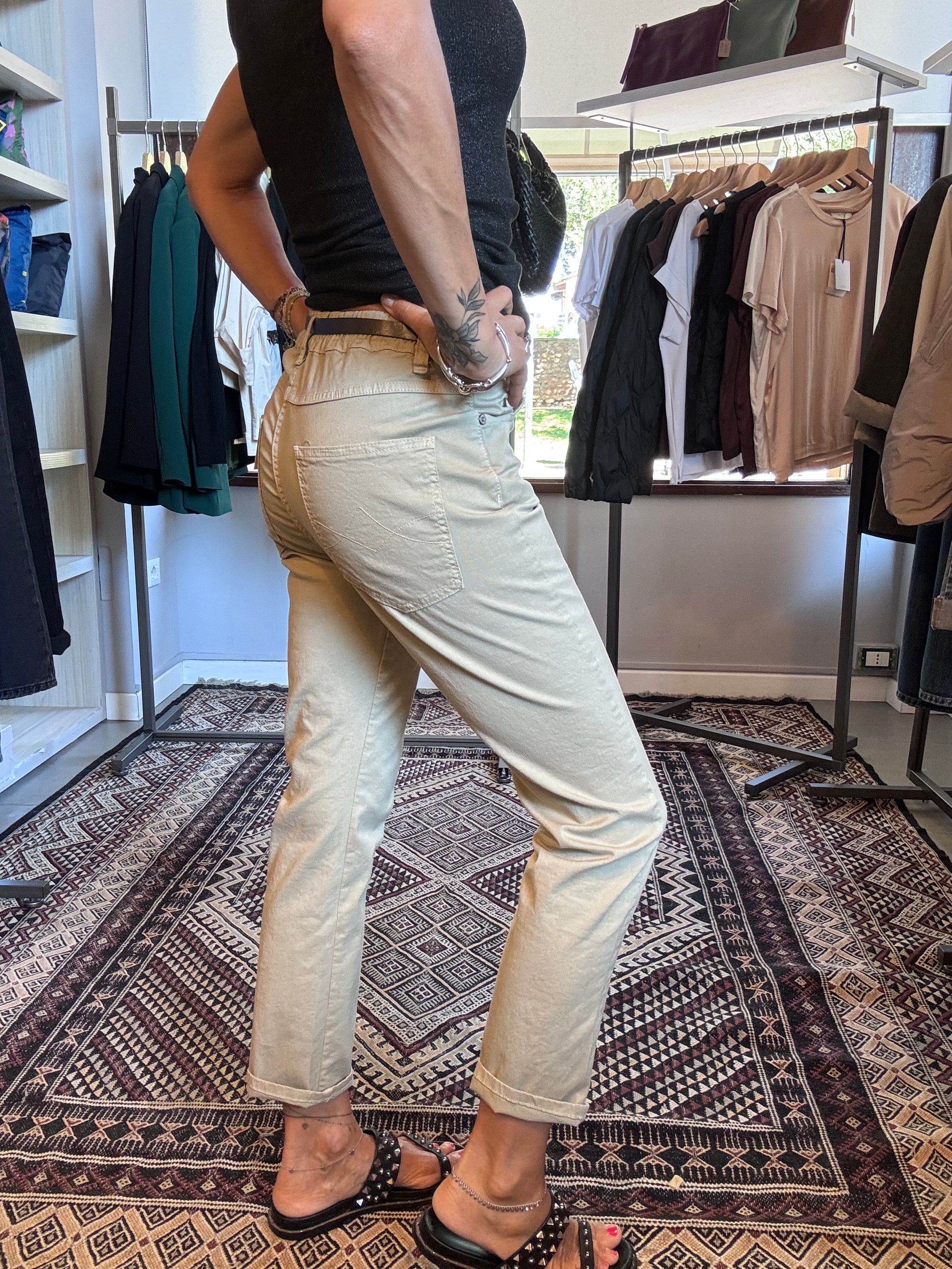 Pantalone Mumbay - Please